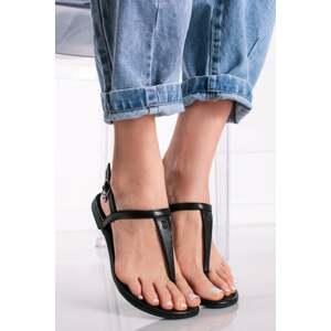 Čierne kožené nízke sandále 5-28125