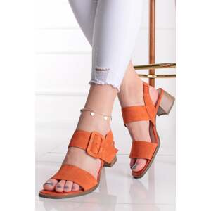 Oranžové kožené sandále na hrubom podpätku 9-28211